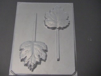 530 Maple Leaf Large Chocolate or Hard Candy Mold